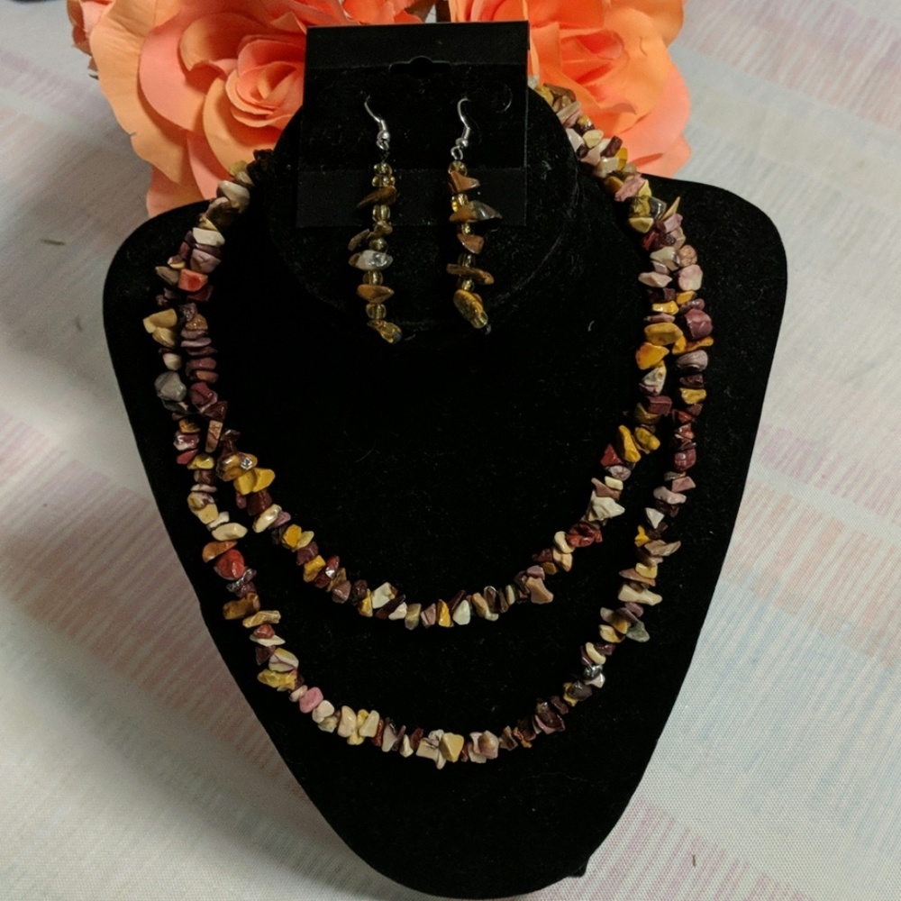 NFSG523 Necklace w/Earings Bundle Semi Precious